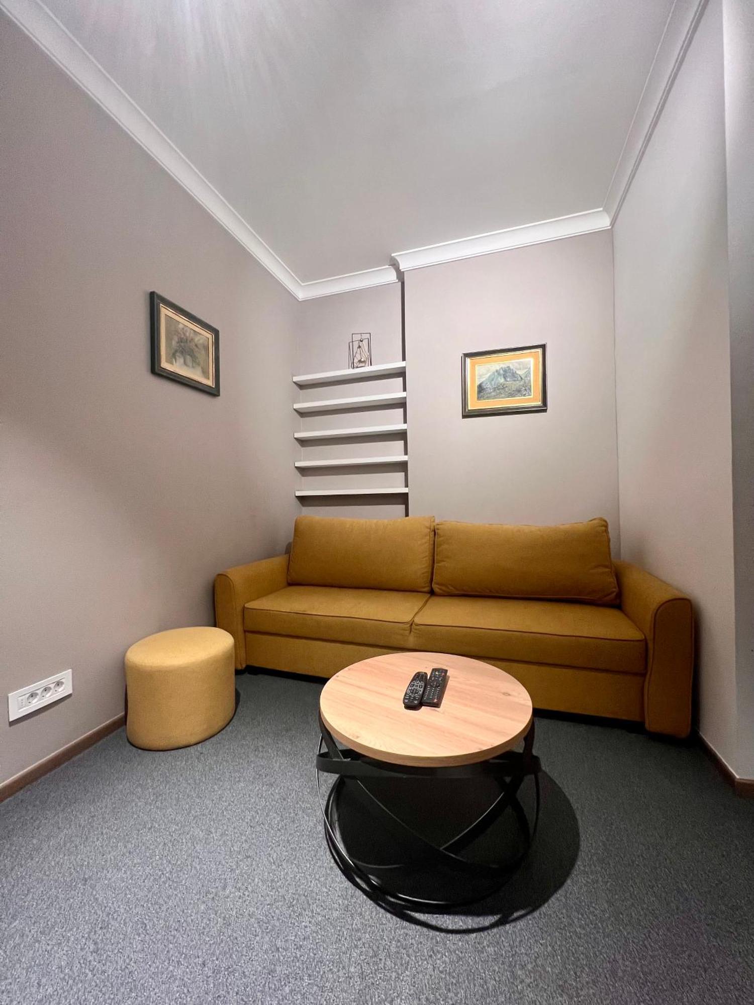 Town Place Charlie Belgrad Dış mekan fotoğraf